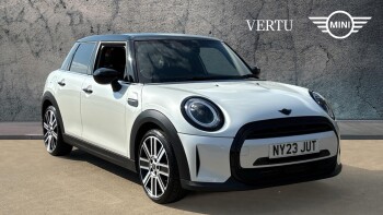 MINI Hatchback 1.5 Cooper Exclusive Premium 5dr Auto Petrol Hatchback